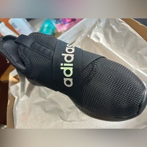 Adidas Puremotion Adapt Sneaker - Women's size 5.5 NWT